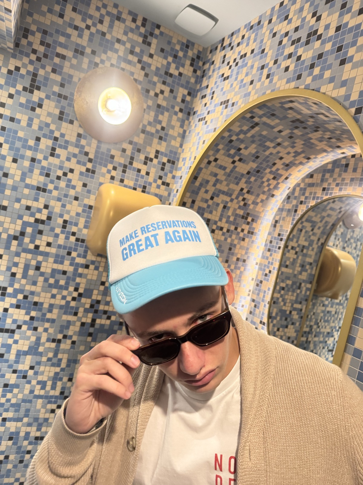 Lyveon blue cap